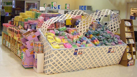 Giant-Carlisle Easter Merchandising