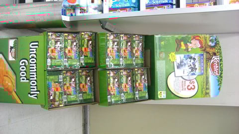 Keebler/Sargento 'Happy Feet' Shipper