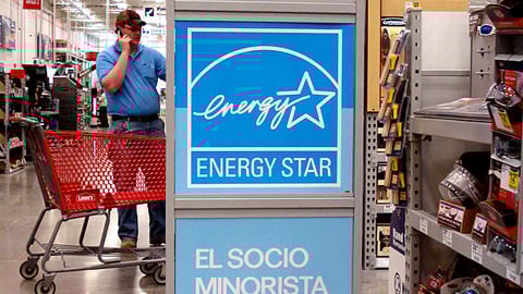 Lowe's Energy Star 'Retail Partner of the Year' Stanchion