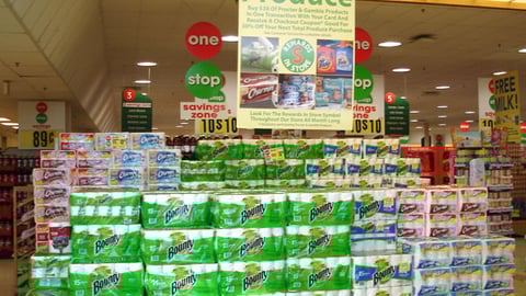 Stop & Shop/P&G Lobby Display