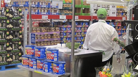 Sam's Club 'Tastes and Tips' Sampling Station