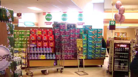 Stop & Shop/P&G Lobby Display