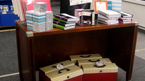 M by Staples Table Display