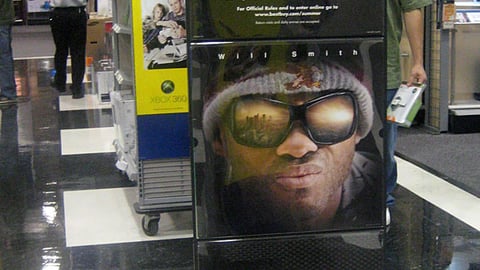 Best Buy 'Hancock' Stanchion