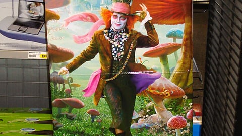 Best Buy CinemaNow 'Alice in Wonderland' Stanchion