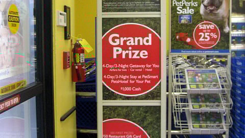 PetSmart PetPerks Sweeps Stanchion