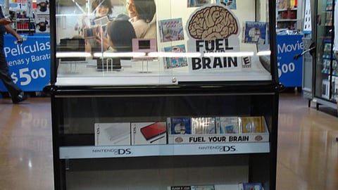 Wal-Mart Nintendo DS Display Case