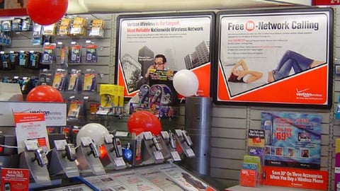 RadioShack Verizon Service Counter