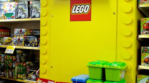 Toys "R" Us Lego TV Screen