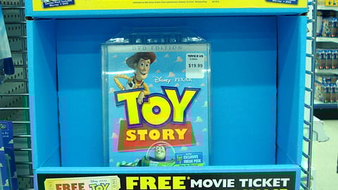 Disney Toys "R" Us 'Toy Story 3' Power Wing