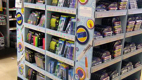 Sanford OfficeMax Fashion Giveaway Pallet