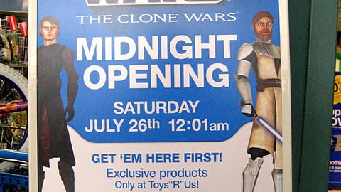 Toys "R" Us 'Clone Wars' Teaser Stanchion