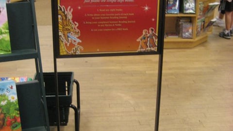 Barnes & Noble Kids Incentive Stanchion
