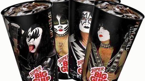7-Eleven 'Kiss' Super Big Gulp Cups