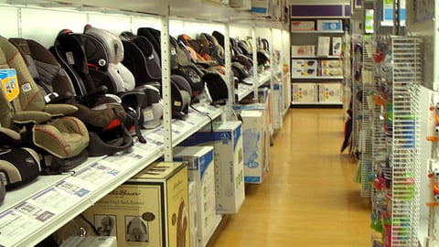 Toys "R" Us Combined Format Car Seat Wall