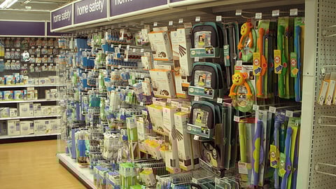 Toys "R" Us Combined Format 'Home Safety' Aisle