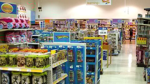 Toys "R" Us Combined Format 'Toys' Merchandising