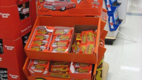 Reese's Elvis Game Shipper