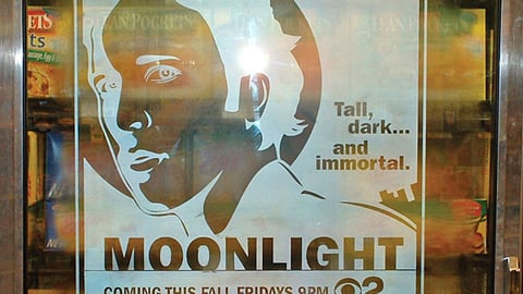 CBS "Moonlight" Disappearing Freezer Cling