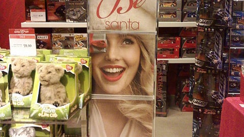 Macy's 'Be Santa' Stanchion