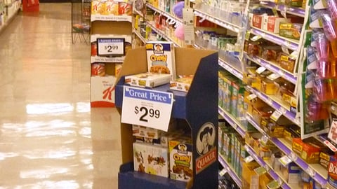 Quaker Chewy Granola Bars Floorstand