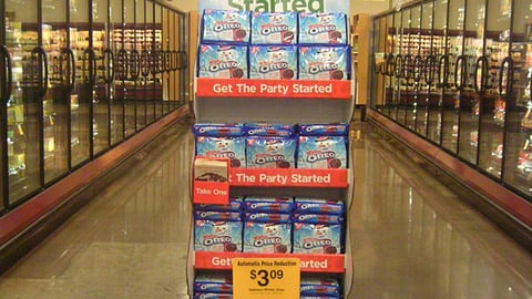 Oreo 'Get the Party Started' Holiday Shipper