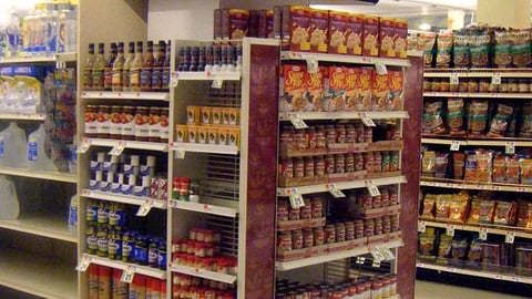 Giant-Landover Holiday Baking Endcap