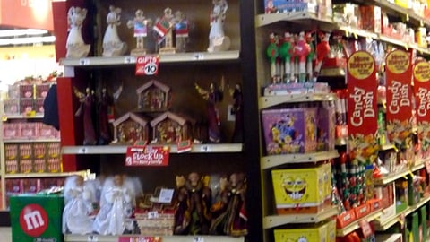 H-E-B 'More Merry' Merchandising