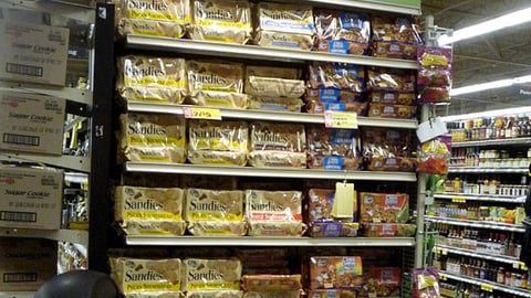 H-E-B 'Combo Loco' Endcap