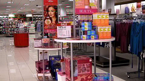 Kohl's 'Head Over Deals' Beauty Displays