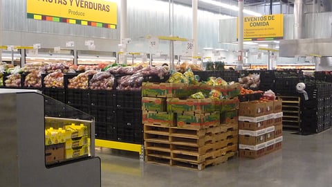 Más Club Produce Department