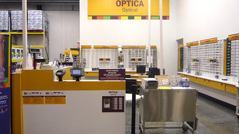 Más Club Optical Department