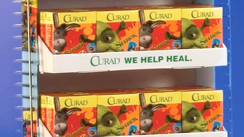 Curad Shrek Bandages Power Wing