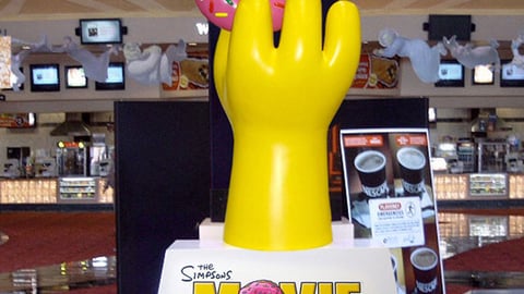 'Simpsons Movie' Donut Hand Spectacular