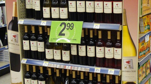 Walgreens Southern Point Wine Endcap