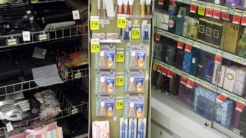 Cover Girl 'Back to You' Floorstand