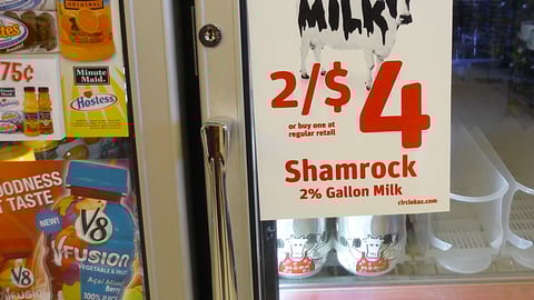 Shamrock Milk Cooler Cling