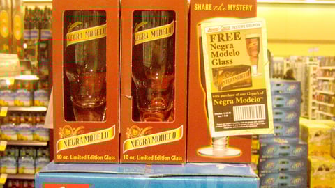 Jewel-Osco Negra Modelo Incentive Sign