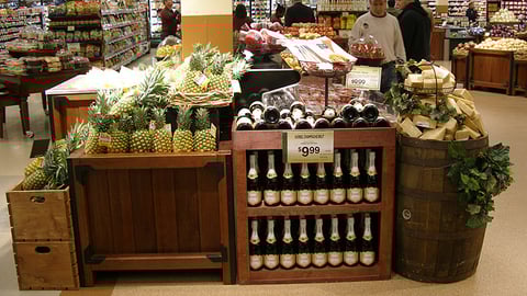 Fresh Fare Fruit, Champagne Fixtures