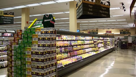 Fresh Fare Beer Endcap