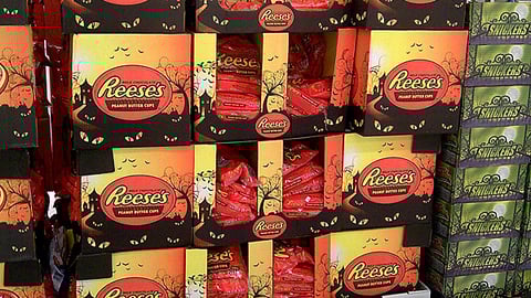 Reese's Halloween Cut Cases