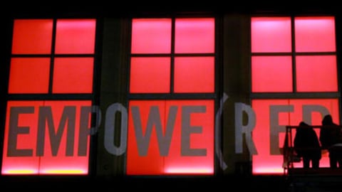 GAP Red Window Graphics