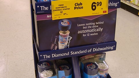 Finish Quantumatic Dispenser Floorstand 