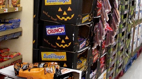 Nestl&eacute; Halloween Cut Cases