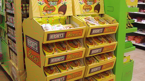 Hershey's 'Treat Yourself' Pallets
