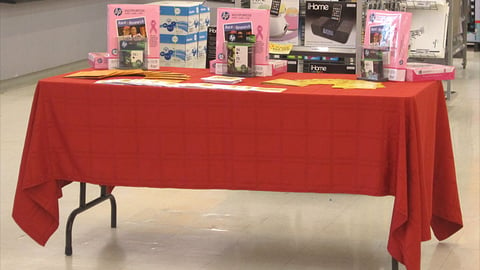 OfficeMax Pink HP Paper Table Display