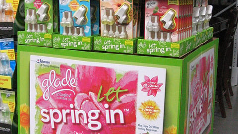 Glade 'Let Spring In' Pallet