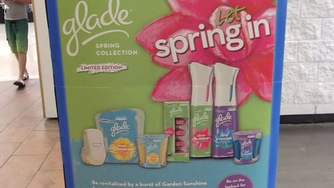 Glade Walmart 'Let Spring In' Security Wrap