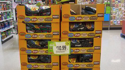 Hershey's 'Back to School Snacks' Pallet