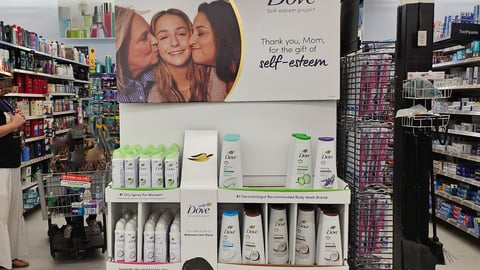 Dove endcap